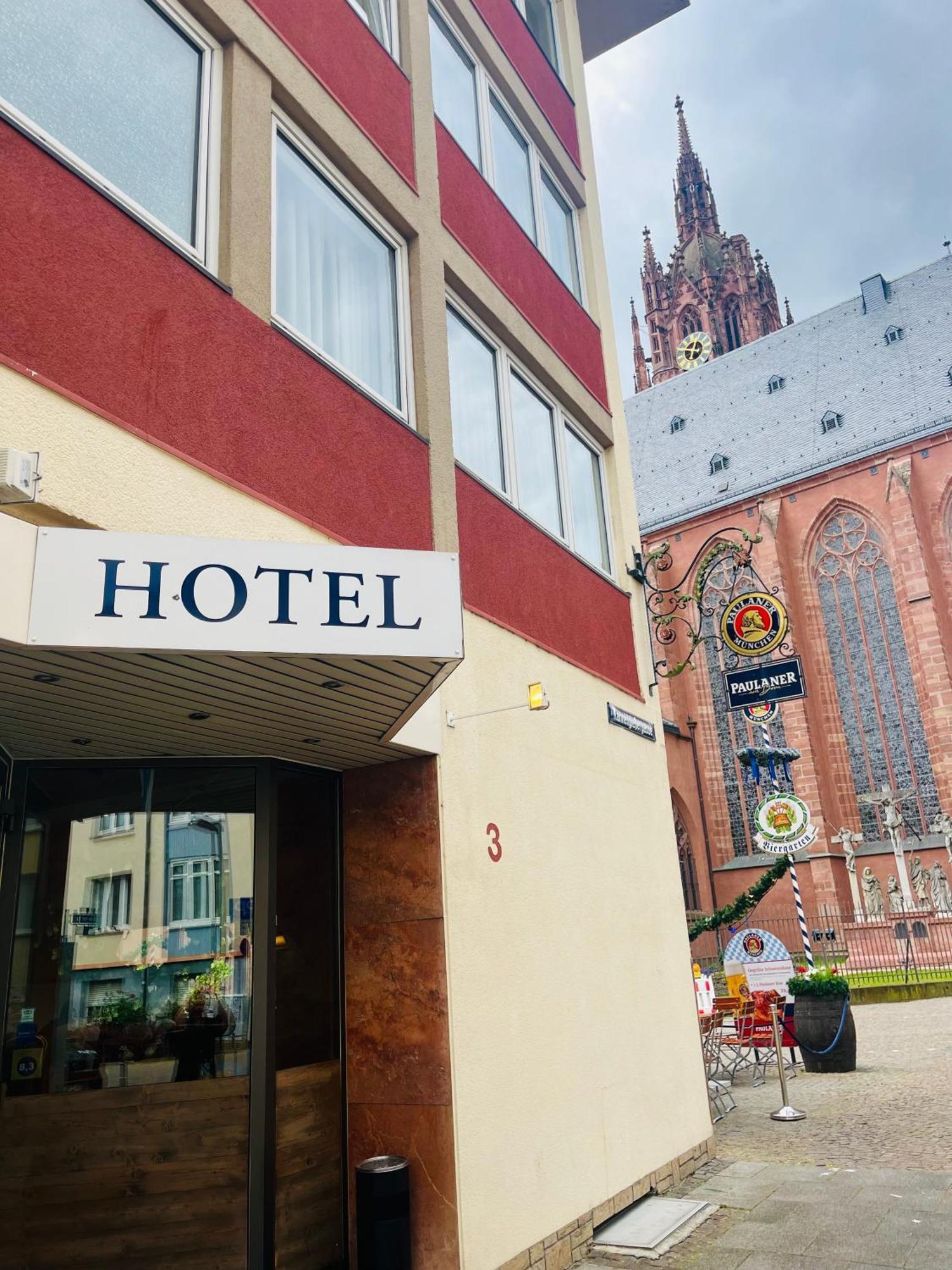 Paulaner Am Dom Wirtshaus Und Hotel 3*